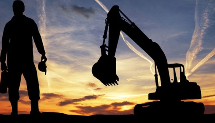 A simulation approach for autonomous heavy equipment safety