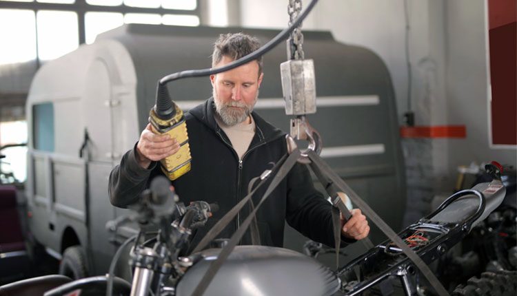 How to Prevent Hydraulic Oil Contamination and Keep Machines Running Smoothly