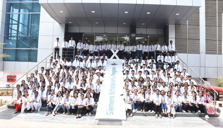Siemens Scholarship Program completes 10 years